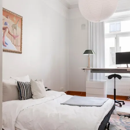 Apartment Charming Flat In Design District Helsinki